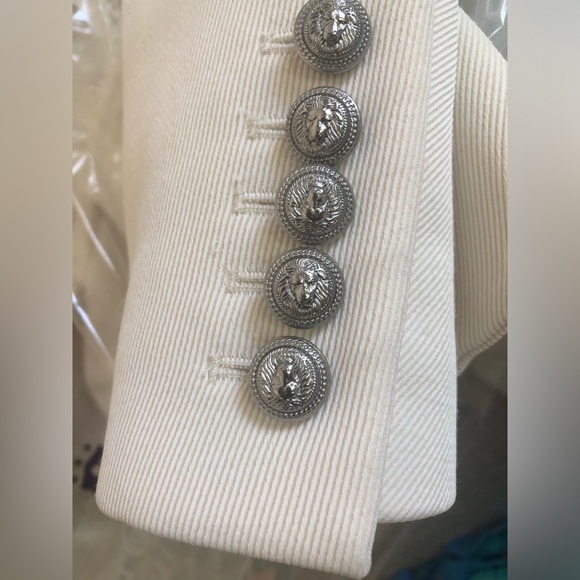 NWT Balmain  Cream Double- Breasted Blazer with Silver Buttons. Size 34. - Picture 7 of 14